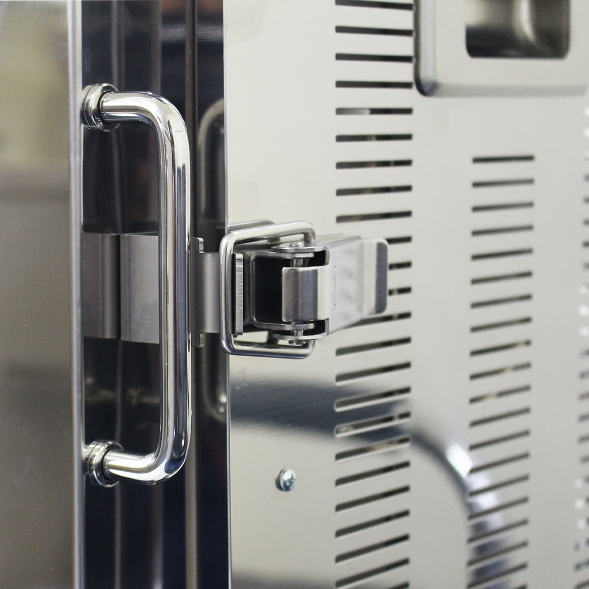 小型電気窯　NHK-170AF　扉のパチン錠の画像