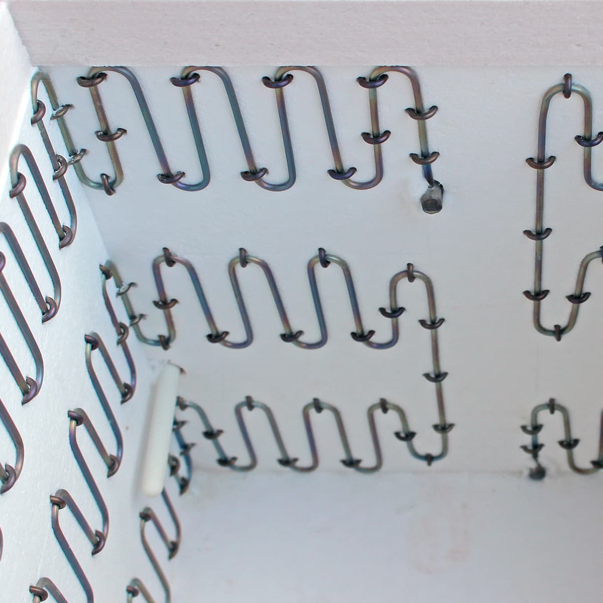 小型電気窯　STD-NU　還元仕様　炉内のヒーター線などの画像