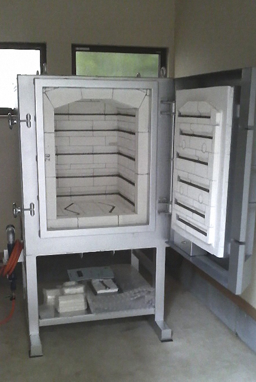 中型電気窯 DFA-08 中型電気窯 DFA-08