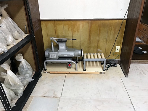 常圧式土練機 NRA-04S 常圧式土練機 NRA-04S