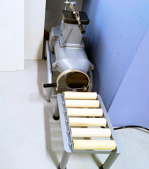 常圧式土練機 NRA-04S 常圧式土練機 NRA-04S