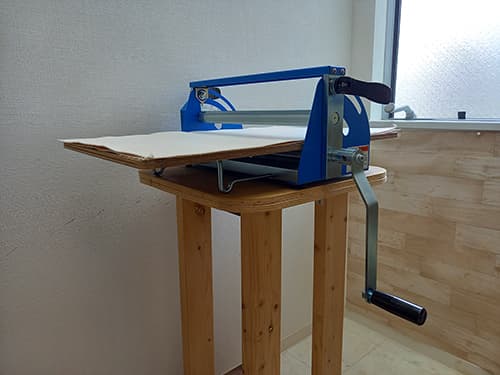 手動タタラ板製作機 TSR 手動タタラ板製作機 TSR