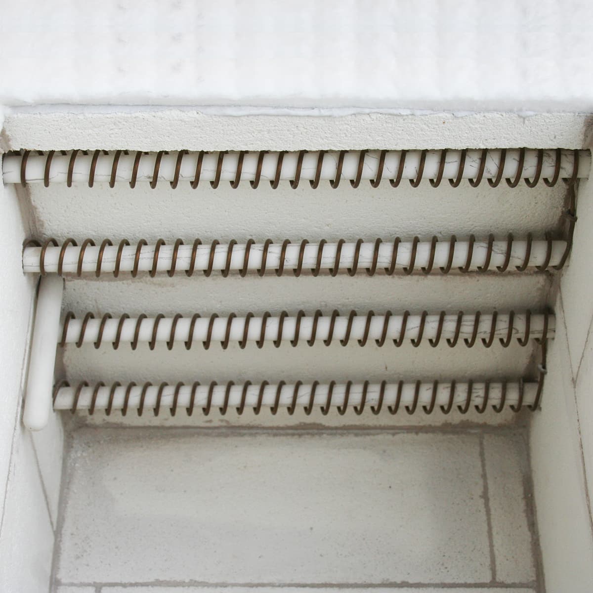 小型電気窯　TMK-1　炉内のヒーター線などの画像