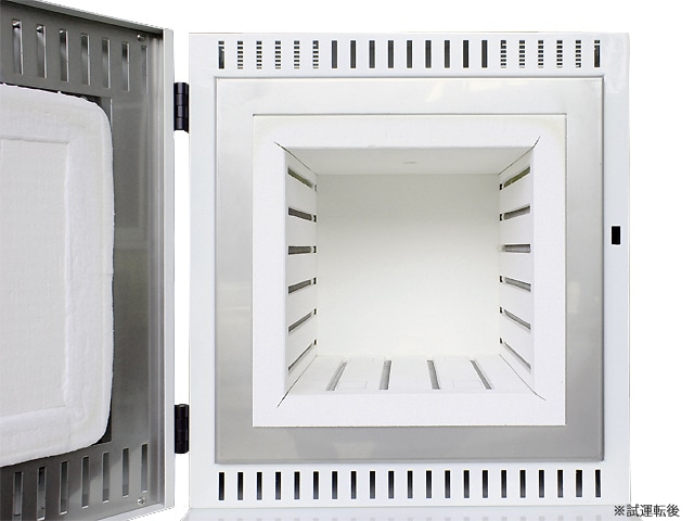 小型電気窯　KYK-1　正面から見た炉内