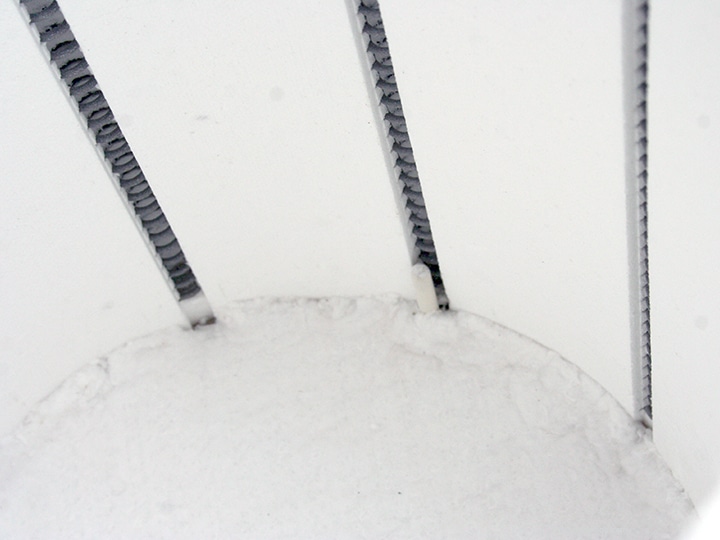 小型電気窯　K-2430C　8ステップマイコン付　炉内のヒーター線などの画像