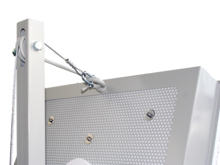 中型電気窯　LR-10　ウィンチで開いた上扉の画像です