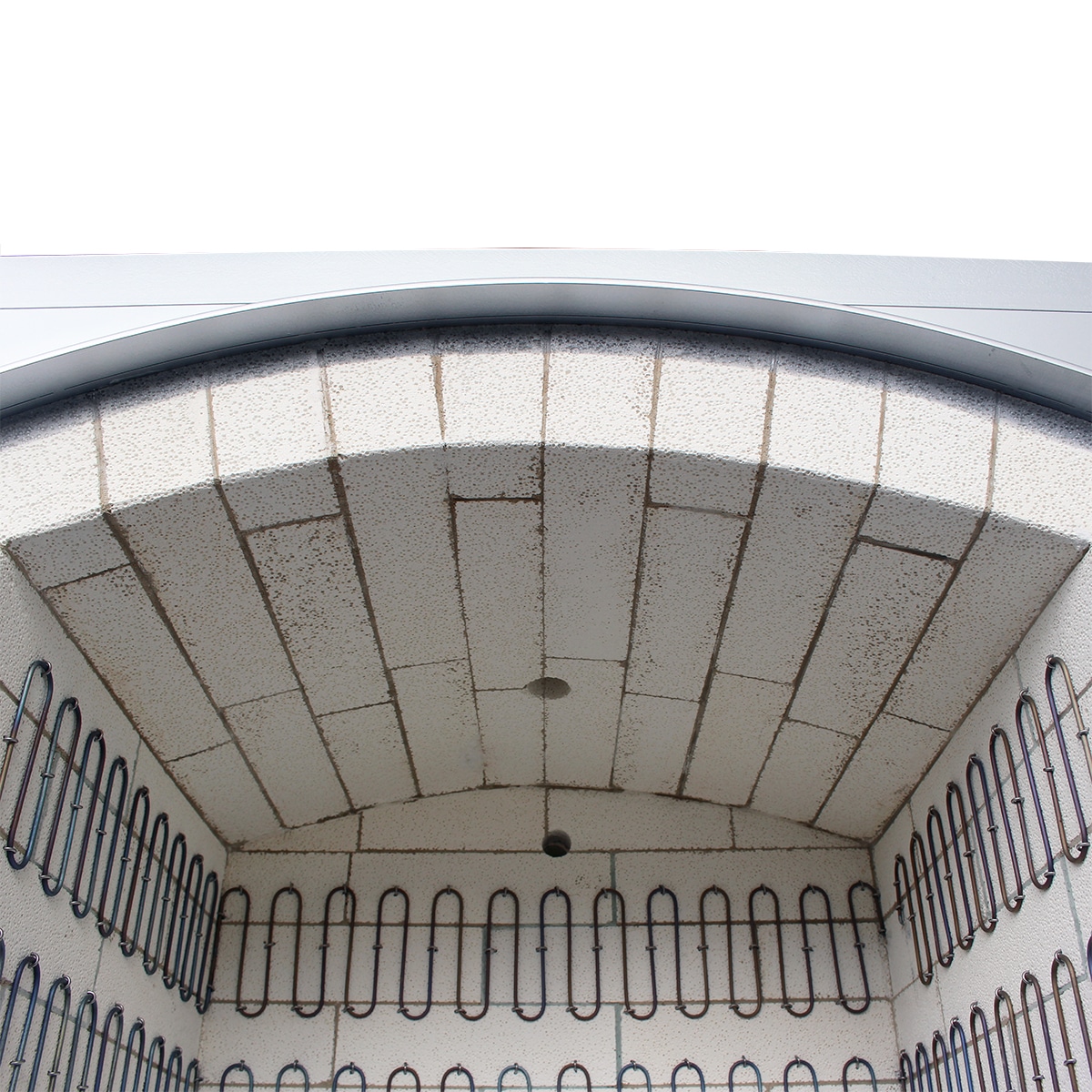 大型電気窯　DMT(写真はDMT-10A　標準仕様)　炉内の上方やヒーター線の画像です